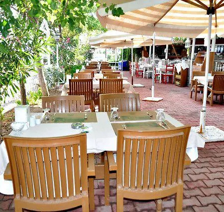 Hotell Hunters (adults Only) *