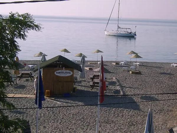 Hotel Hunters (adults Only)