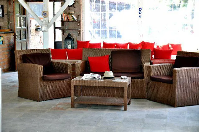 Hotel Hunters (adults Only) *