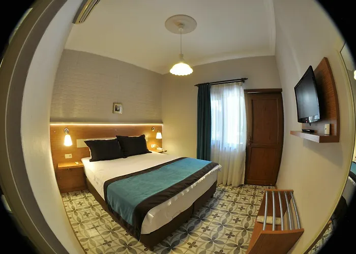 Hunters (adults Only) * Assos